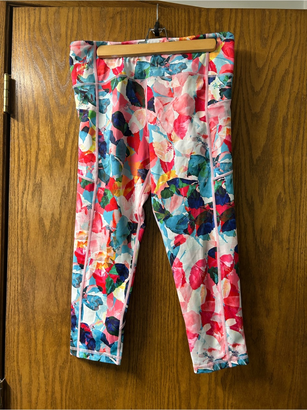ZYIA Floral Capri Leggings in Pink, Blue & Green